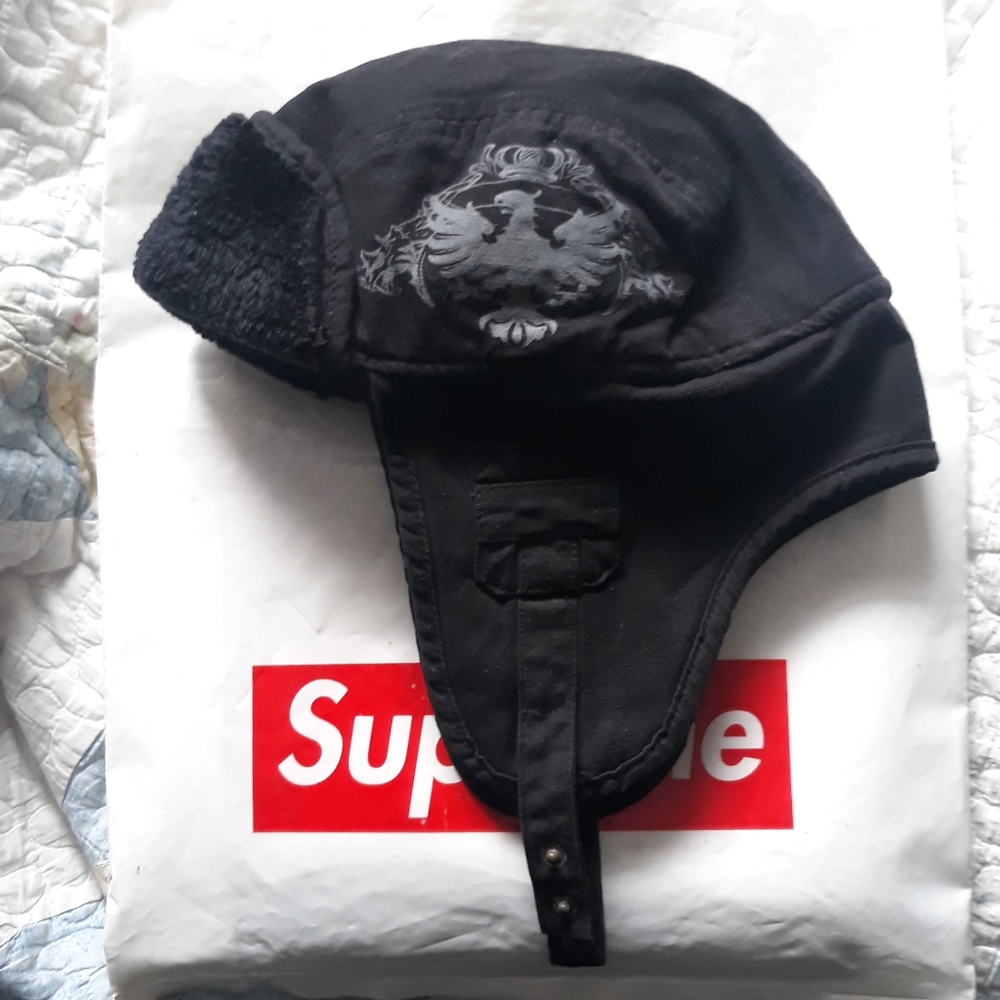 Pilot hat